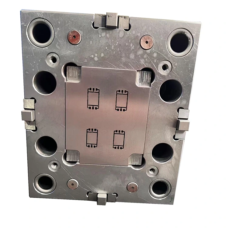Spritzgussform für Autositzknopf-Lichtleitersäule